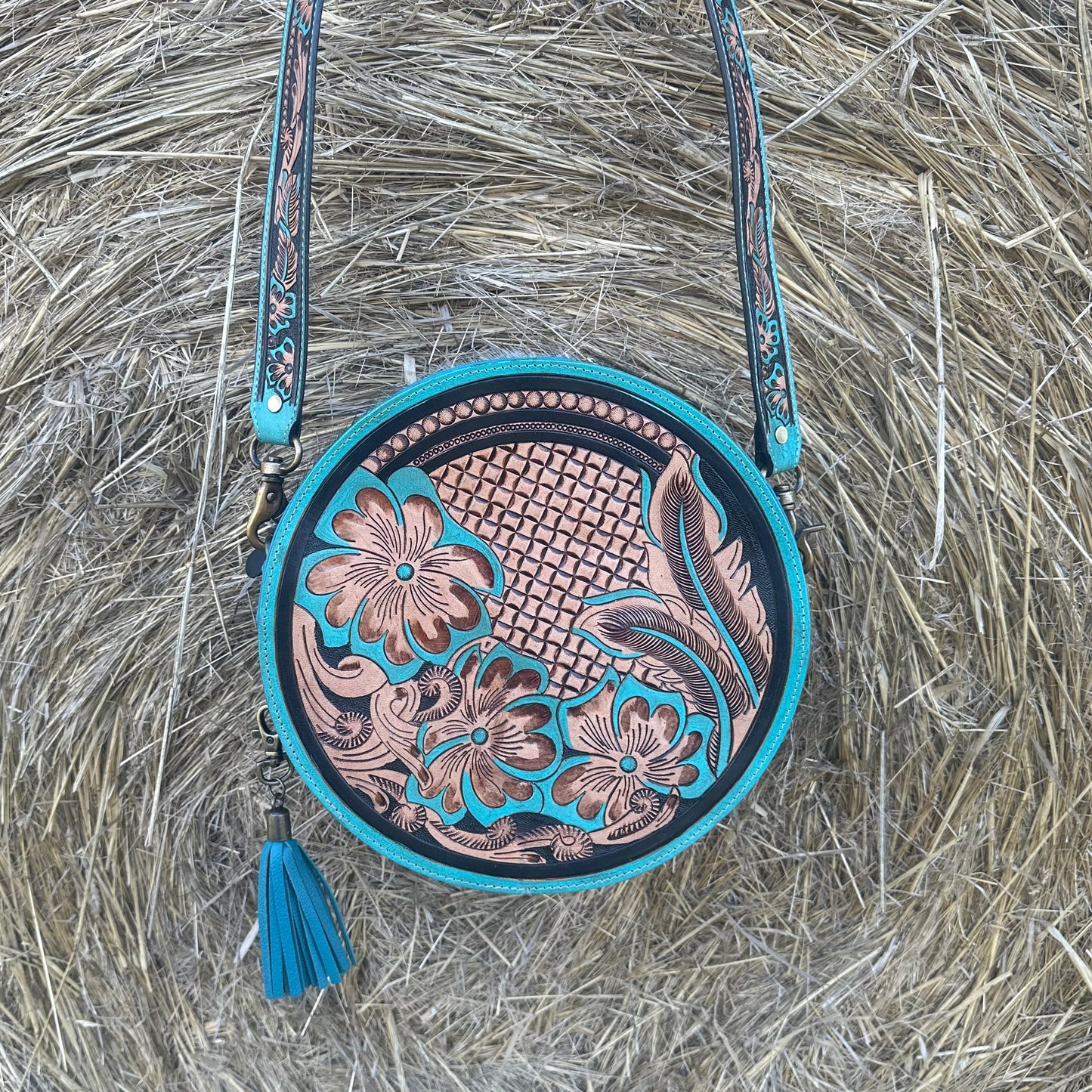 Paityn Round Bag