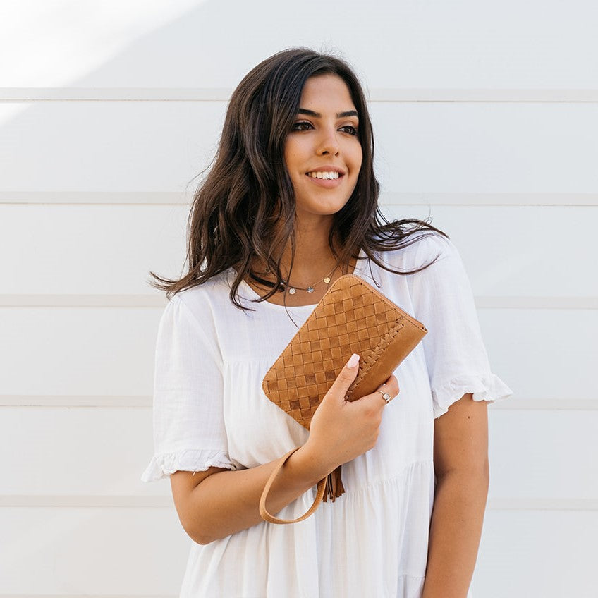 Weave Zip Round Wallet