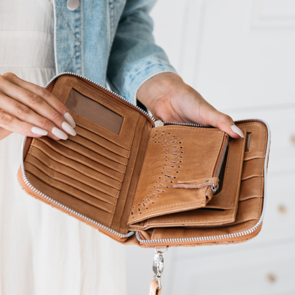 Weave Zip Round Wallet