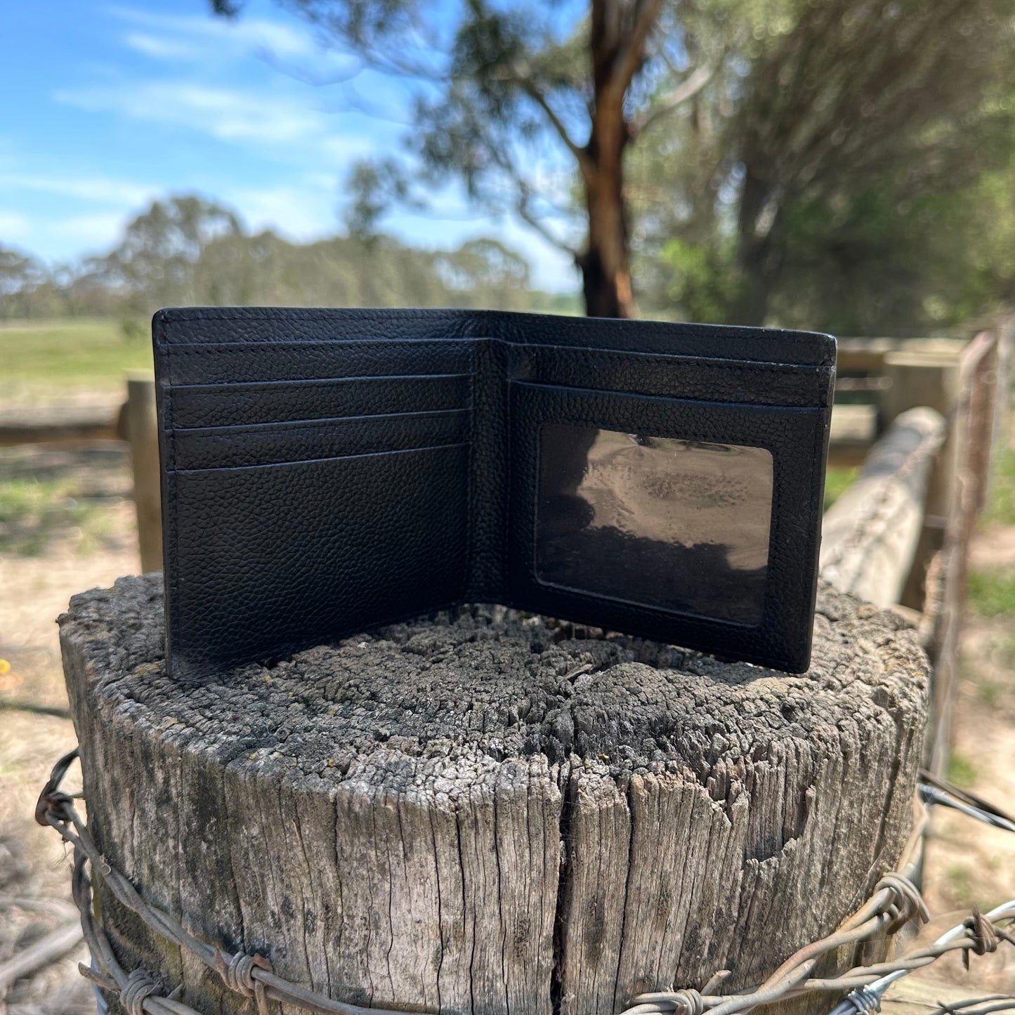 Mens Tooled Leather Wallet